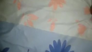 Slut s slit is so wet un - view my profile for videos