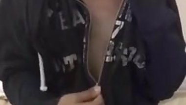 Indian girl beautiful boobs