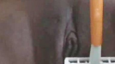 Indian vaani the indian bitch cleaning pussy with razor