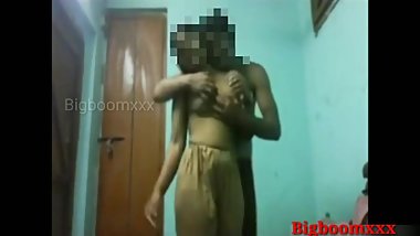 Girlfriend ko room pe bula ke liya