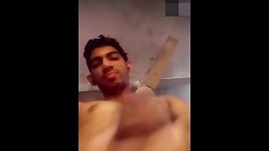 Indian men enjoy himself on cam
