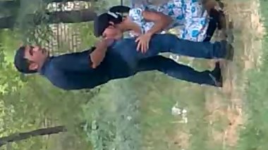 punjabi teen girl give blowjob in college backyard