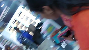 Desi candid bouncing boobs