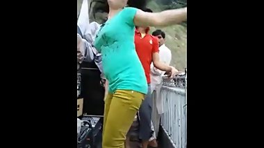 Indian sexy hot women dancing front of all people the sexiest ever