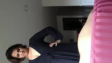 sexy milf cousan with full hindi audio