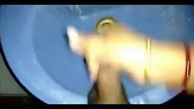 MINDBLOWING  HANDJOB