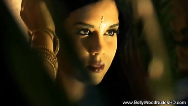 Awesome Indian Dancer MILF