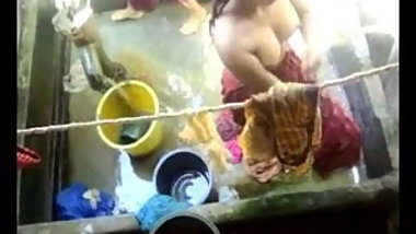 Bangla desi village girls bathing in Dhaka city HQ (5)