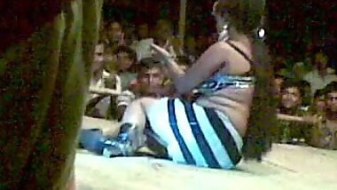 Bangladeshi Mujra
