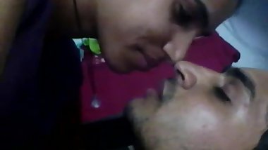 Indian Girlfriend pleasure boyfriend