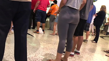 Big Sexy Indian Booty in Yoga Pants