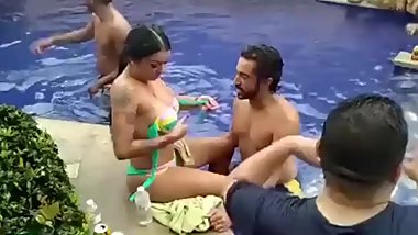 #pool#boobs