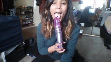 Horny teen girlfriend sucks massive dildo and sends to boyfriend