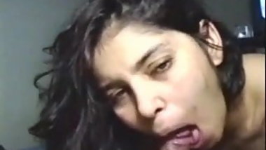 Hairy pussy amateur