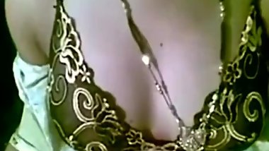 Dewar, Bhabhi Full Romance www.sunayawalia.co.in