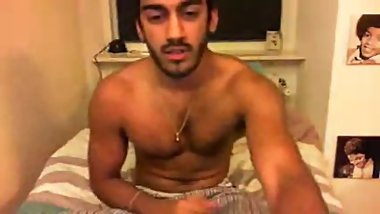 Indian sexy hunk cumming