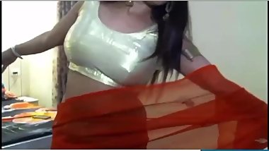 Hot saree