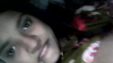 cute desi teen show her pussy and tits