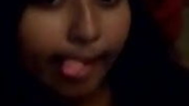 Amateur Bangladeshi Girl Masturbating