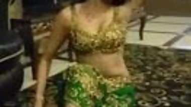 Cute Indian Girl Hot Dance