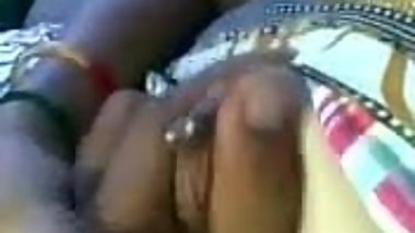 Gujrathi Bhabhi in car