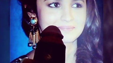 Alia bhatt sweet bolly girl....