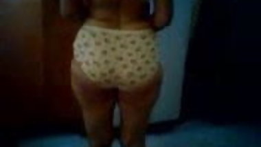 big gaand aunty