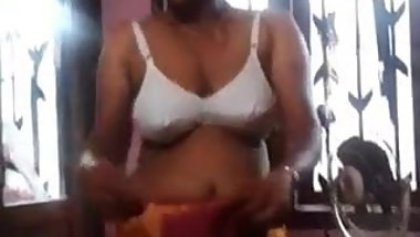 MALLU AUNTYS