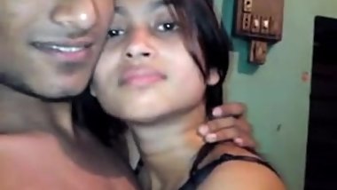 Indian recording his beautiful girlfriend no sex
