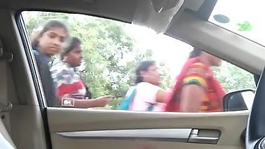 desi dick flash to black salwar girl