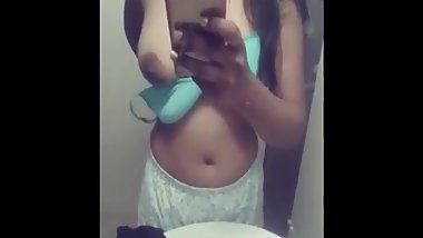School Girl Boobs Video Leaked by Boyfriend