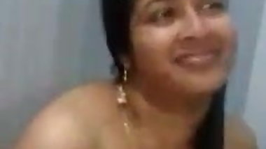 Bathing bhavi