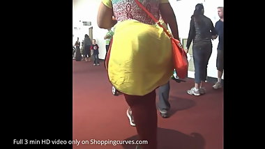 SEXY BBW INDIAN WITH A MASSIVE BOOTY!!