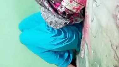 indian girl masturbating on live