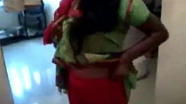 Busty Boobs indian Aunty expose her Hairy Pussy