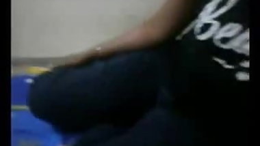 North Indian Huge Boobs Aunty doing handjob to her Boss