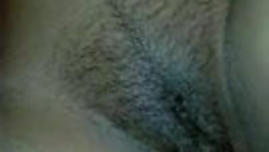 fingering my wife pussy