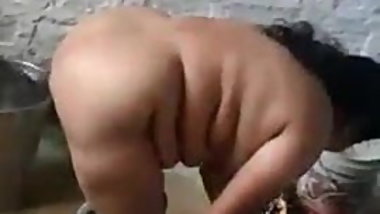aunty bathing exposed by cuckold hubby.