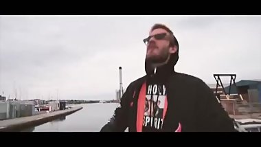 Indian babe gets fucked by Swedish man