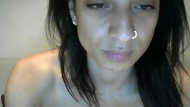 British Indian camgirl showing.