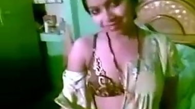 House wife Exposing her Boobs