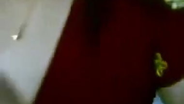 indian lady exposing her boobs