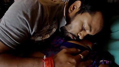Hot desi shortfilm 38 - Boobs squeezed well in blouse & kissed, navel kiss