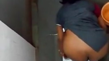 Hidden cam Sexy lady hot ass
