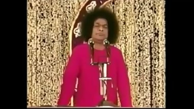Sathya Sai Baba speaks
