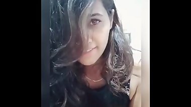 Indian girl makes me jerk off as she dances