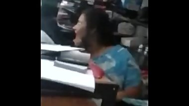 mallu boy plays from the shop with mature aunty