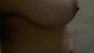 Mallu huge boobs strikes again