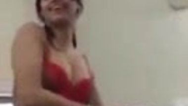 Sexy Indian Girl Dance