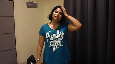 22 Worker wid Boss in Hotel Leaked Clip